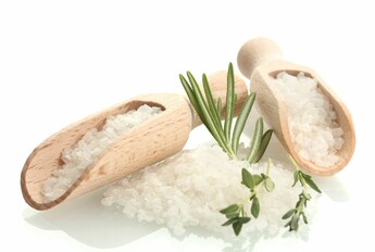 REJUVENATING FACE SCRUB